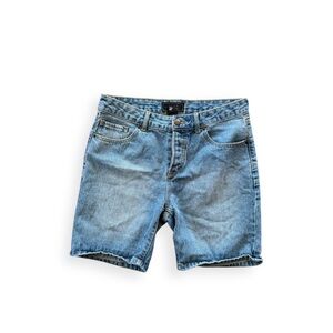 21 Men An American Brand Men shorts Bermuda Sz 30